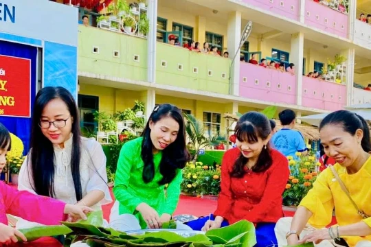 Đa dạng hình thức bảo tồn văn hóa truyền thống trong trường học