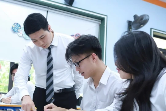 Xét tuyển đại học bằng học bạ THPT: Thêm 'hàng rào kỹ thuật'