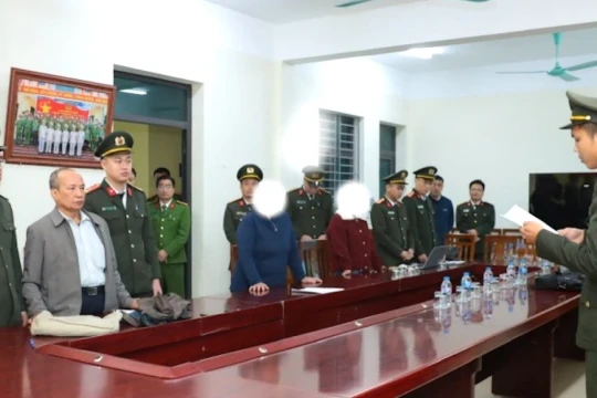 Khởi tố người đàn ông khiếu kiện sai sự thật, xuyên tạc và vu khống cán bộ