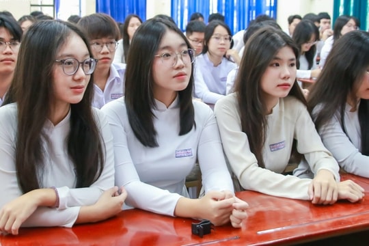 Trường đầu tiên ở TP HCM dự kiến chỉ tiêu tuyển lớp 10