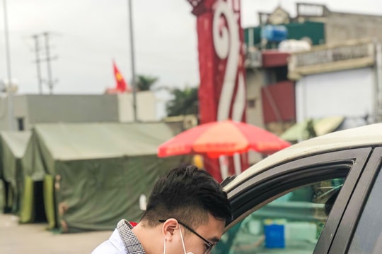 Mang theo bóng hình, ước mơ của cha bước ra thế giới