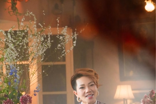 Hà Trần hát về những sắc hoa xuân