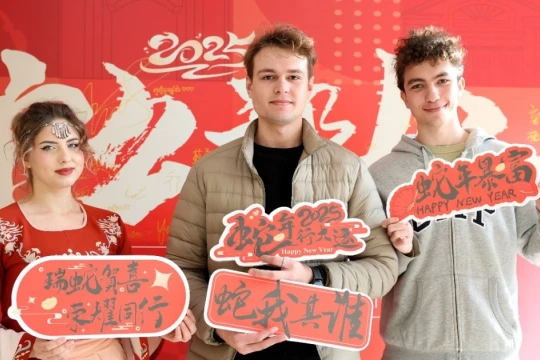 Xuân trong lớp học, Tết trong trái tim