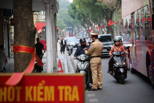 Mức phạt vượt đèn đỏ mới nhất 2026 đối với tất cả các loại xe, tài xế chú ý