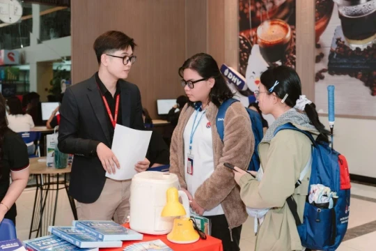 Thị trường lao động 4.0: Người trẻ thích ứng điều kiện mới