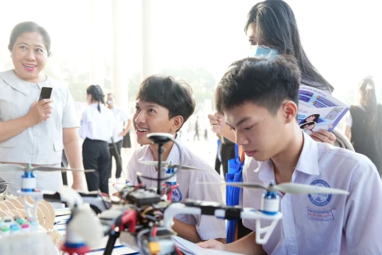 Mở ngành mới theo 'La bàn trí tuệ nhân tạo': Đào tạo đi trước thị trường lao động