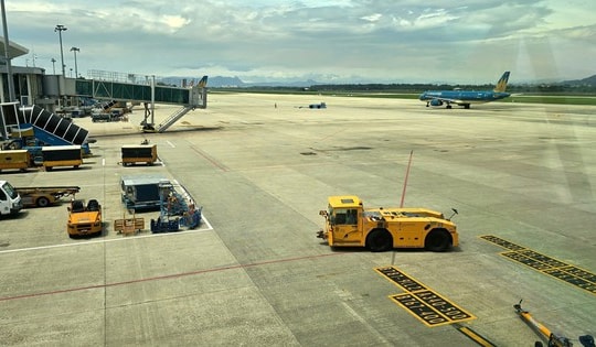 Flycam bay trái phép, đường băng sân bay Đà Nẵng phải tạm ngưng