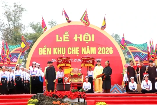 ‘Nghệ thuật tạo hoa văn cạp váy người Mường’ được công nhận Di sản quốc gia