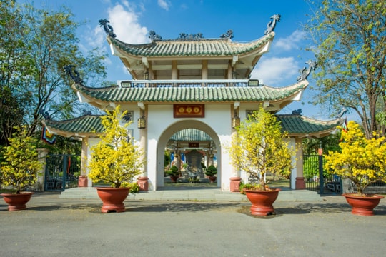 Tử vi thứ 2 ngày 23/2/2026 của 12 con giáp: Khai xuân Dần hăng hái, Sửu có áp lực