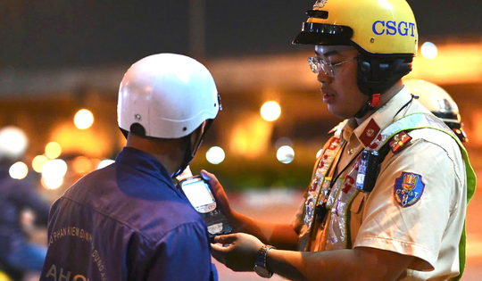 Vì sao vi phạm nồng độ cồn tăng vào dịp Tết?