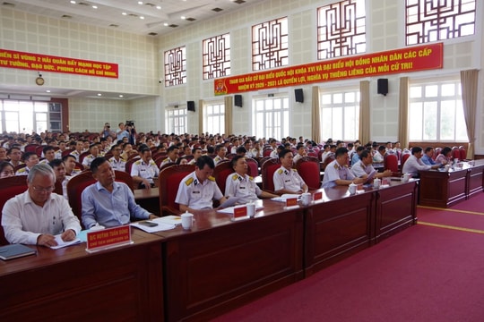 Vùng 2 Hải quân tổ chức tiếp xúc cử tri trước ngày bầu cử sớm