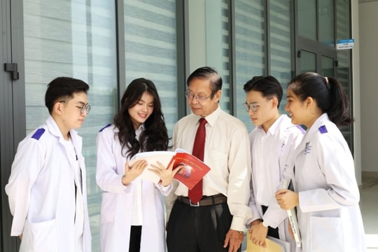 Trường Y đầu tiên dự kiến bỏ xét riêng điểm thi tốt nghiệp