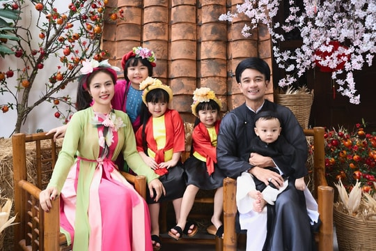 "Mẹ 4 con" Vân Trang: Tôi không phải đại gia, sinh nhiều con là lựa chọn!