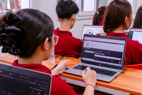 Ngành Thương mại điện tử: Làm chủ hệ sinh thái số, không chỉ dừng ở livestream