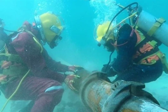 Cáp quang AAE1 gặp sự cố, mất gần 10% dung lượng quốc tế