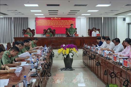 Chuyển đổi công năng trụ sở dôi dư thành trường học liên cấp nội trú