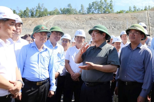 Thủ tướng: Sớm vận hành cao tốc Quảng Ngãi - Hoài Nhơn, tránh lãng phí