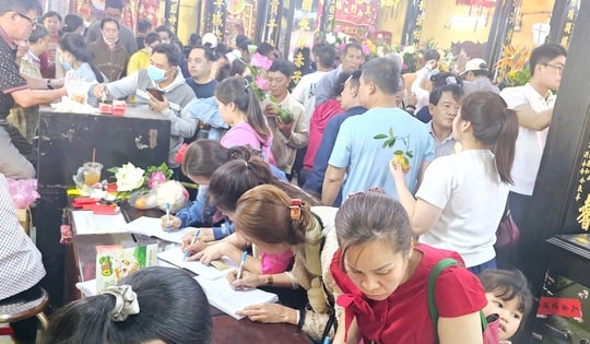 Công an lưu ý người dân khi đi qua các tuyến đường trong 2 ngày cao điểm tại Chùa Bà Bình Dương