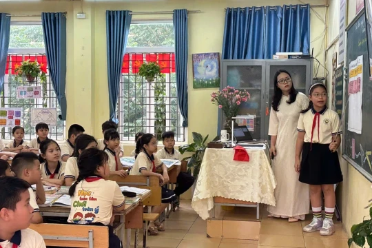 Nghị quyết 71 và bước ngoặt chiến lược: Nhà giáo, CBQL giáo dục - trung tâm của đổi mới