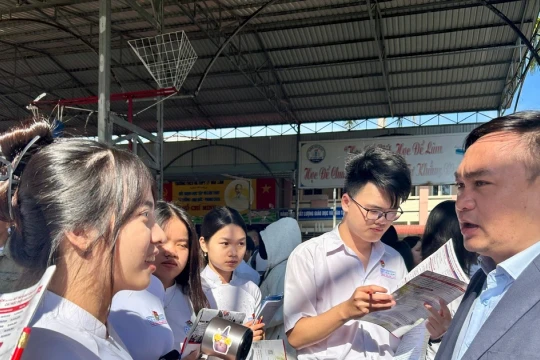 Trường ĐH Ngân hàng TPHCM dùng 5 phương thức, có tiêu chí riêng nhóm ngành luật