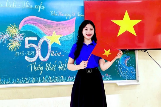 Nữ giáo viên 24 tuổi của dân tộc ít người nhất Việt Nam ứng cử ĐB Quốc hội