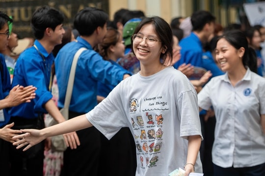 Toàn cảnh điểm chuẩn lớp 10 công lập Hà Nội năm 2025