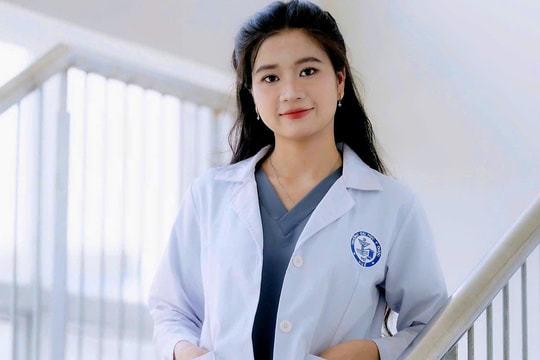 "Gác" bằng đại học, nữ dược sĩ xung phong lên đường nhập ngũ