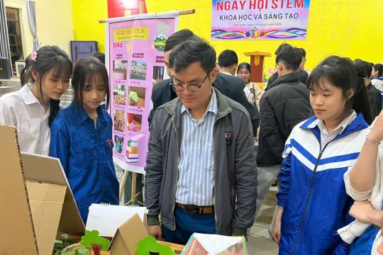 Khơi nguồn sáng tạo, lan tỏa đam mê khoa học qua Ngày hội STEM