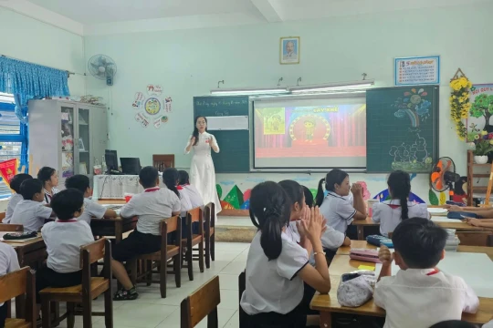 Trường giúp trường: Đổi mới từ sự đồng hành