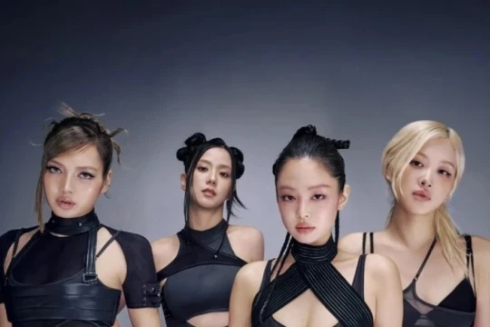 'Deadline' của BLACKPINK nhận 'mưa' lời khen