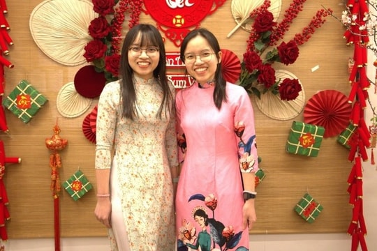 Chuyện của cặp song sinh người Việt đang theo học tại Israel – trung tâm vùng chiến sự khu vực Trung Đông