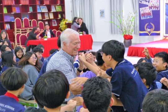 Cùng học sinh tìm hiểu kỹ năng sống thành công trong thời đại AI