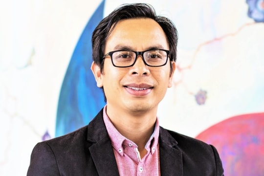 Giáo sư Việt nhận tài trợ triệu USD để tăng 'tuổi thọ' cho dây điện cao thế