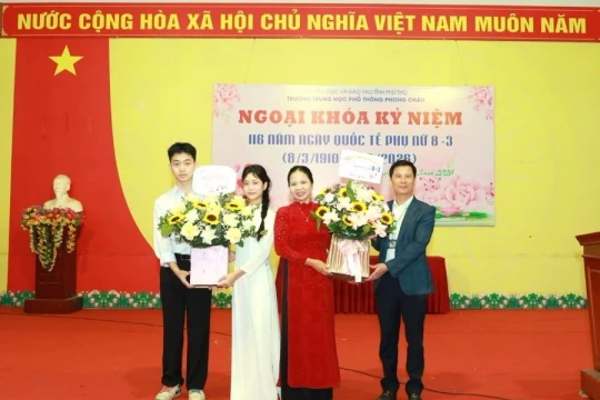 Hoạt động ngoại khóa ý nghĩa tôn vinh phụ nữ trong trường học ở Phú Thọ