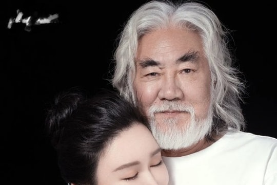 Hôn nhân chênh 31 tuổi của đạo diễn Trương Kỷ Trung và người vợ xinh đẹp