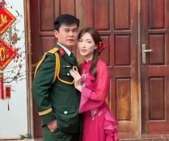 Hòa Minzy dừng đăng tải hình ảnh về chồng Đại úy