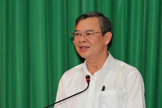 Chủ tịch Cần Thơ: Thay thế, điều chuyển cán bộ yếu, làm việc cầm chừng