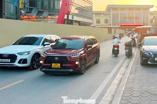 Hà Nội cấm xe đi đường Trần Hưng Đạo để thi công ga ngầm metro