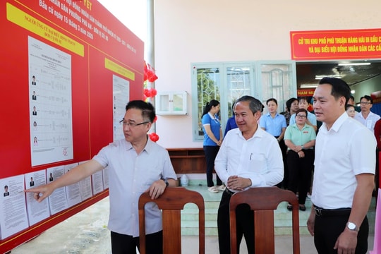 Các phường, xã ở TPHCM tất bật cho ngày hội bầu cử 15/3