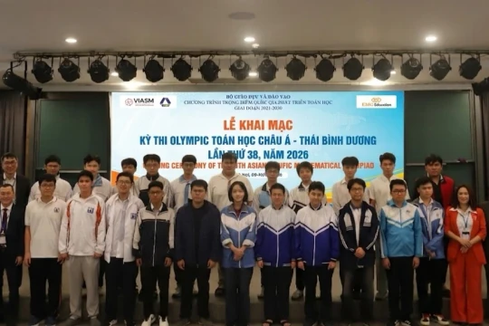 Công bố 10 thí sinh dẫn đầu APMO 2026 vòng thi tại Việt Nam