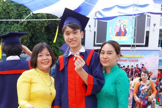 Bắt buộc học hết lớp 9: Khi trẻ bỏ học, lỗi của ai?