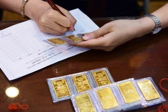 Giá vàng hôm nay 13/3: Vàng trong nước và thế giới đều giảm