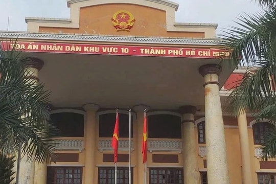 Cựu cán bộ Đoàn phường làm khống giấy công tác xã hội cho sinh viên ở TPHCM