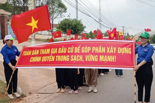 Đưa thùng phiếu đến tận nhà cử tri