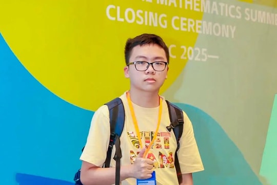 Nam sinh điểm cao nhất Olympic Toán châu Á - Thái Bình Dương tại Việt Nam