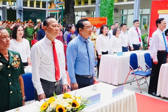 Nguyên Thủ tướng Nguyễn Tấn Dũng và Chủ tịch UBND TPHCM Nguyễn Văn Được bầu cử tại phường Xuân Hòa