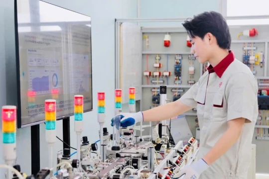 Chuẩn hóa chế độ làm việc, nâng chất lượng đào tạo nghề