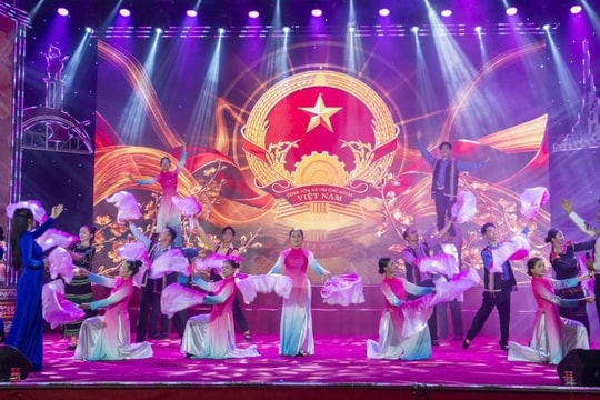 Đặc sắc chương trình nghệ thuật chào mừng thành công cuộc bầu cử ở Đắk Lắk