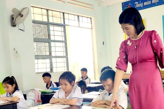 Nghị lực phi thường của cô giáo dạy nhạc