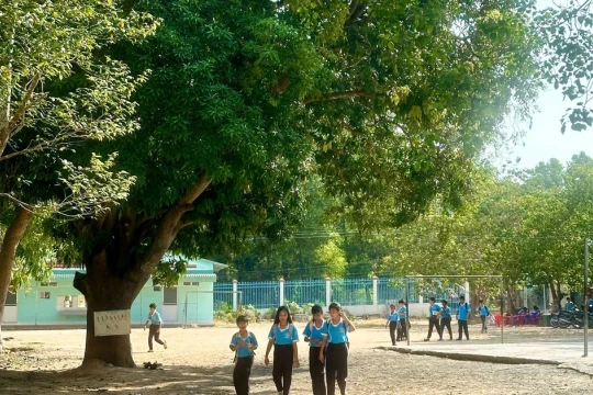 Trường nội trú mở lối đến lớp cho học sinh vùng biên An Giang